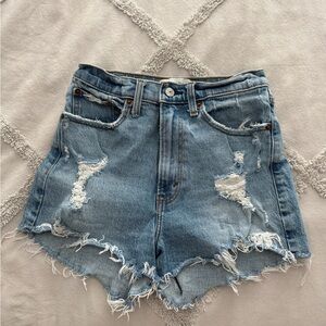 Abercrombie & Fitch High Rise Mom Short Curve Love